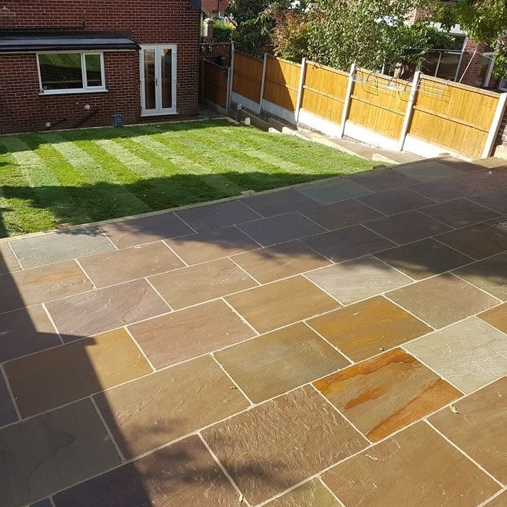 Raj Green Natural Sandstone Calibrated 900x600 Paving Slabs 20mm - 18.50m² Pack